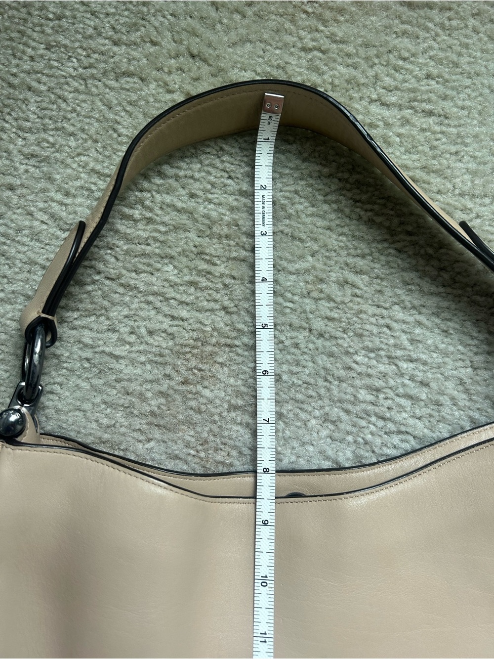Coach Beige Leather Hobo Shoulder Bag - Picture 12 of 16